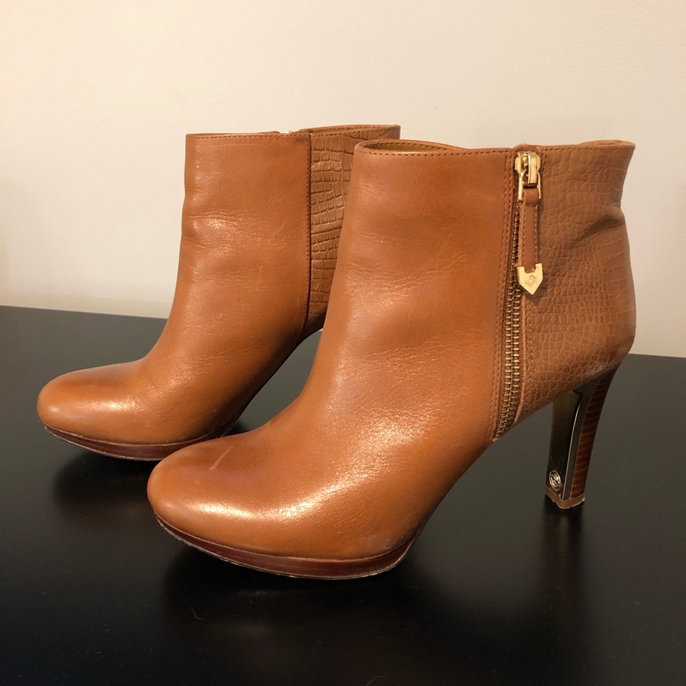 Antonio Melani Heels/Booties!